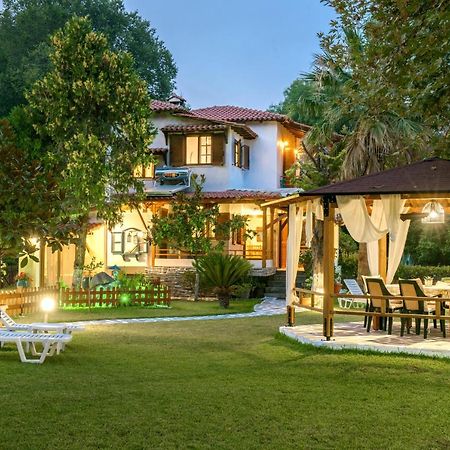 Villa Palmera Иерисос Екстериор снимка