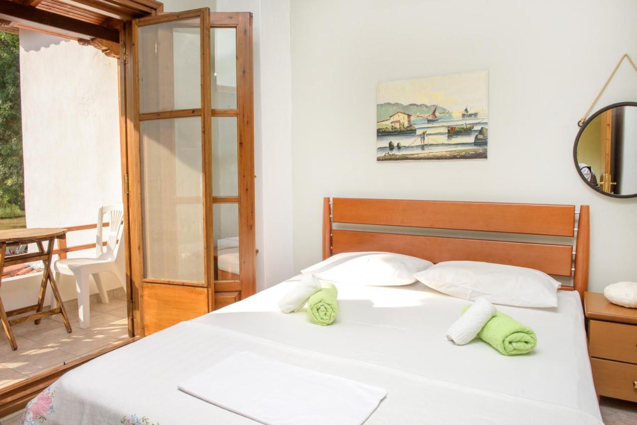 Villa Palmera Иерисос Екстериор снимка