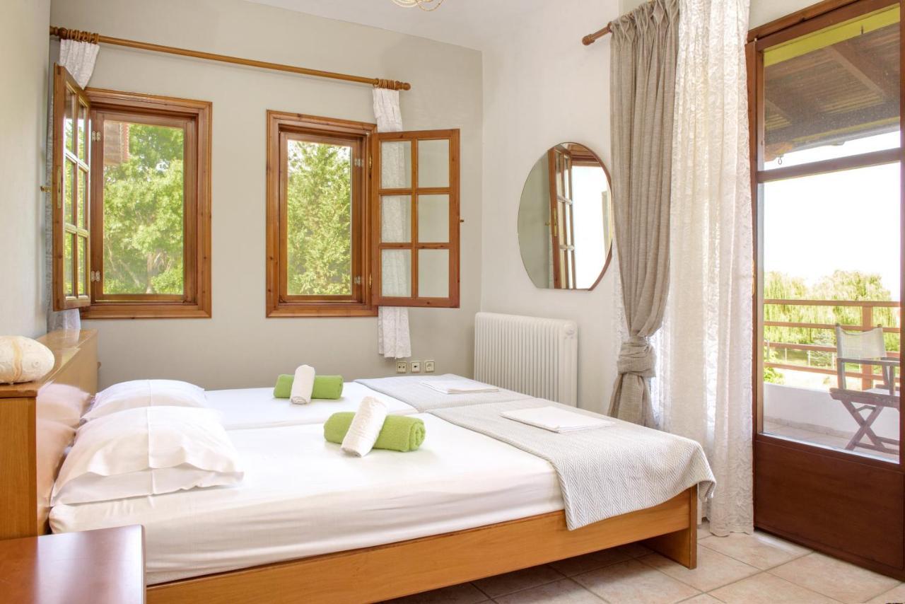 Villa Palmera Иерисос Екстериор снимка