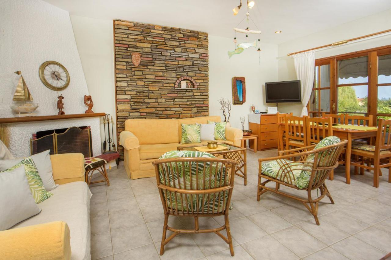 Villa Palmera Иерисос Екстериор снимка